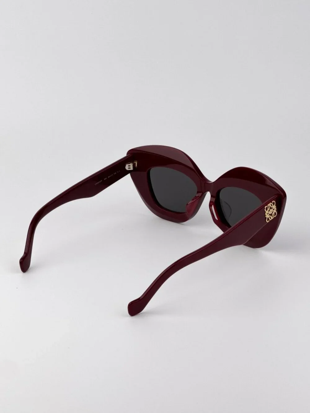 LOEWE LW40127F 66A RED BORDEAUX CAT EYE SUNGLASSES